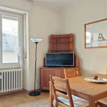 De Angeli District 2 Apartment Milan